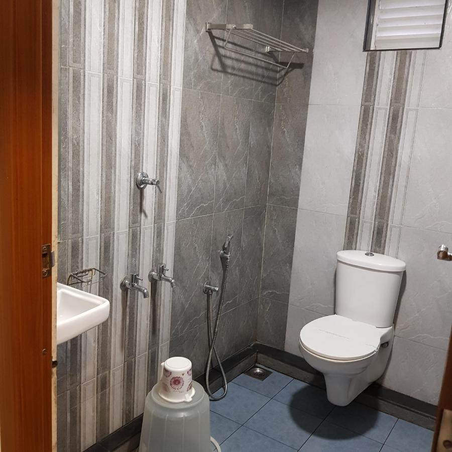 The Galaxy Suites Kochi Extérieur photo