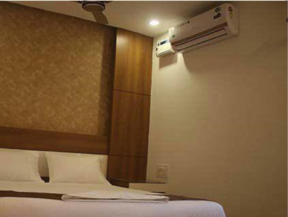 The Galaxy Suites Kochi Extérieur photo