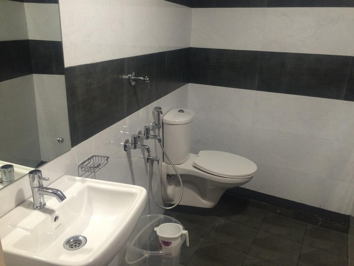 The Galaxy Suites Kochi Extérieur photo